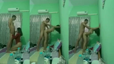 ဟော်တည်အခန်းထဲ မတ်တပ်ရပ်ဆွဲ – Myanmar Porn Archive