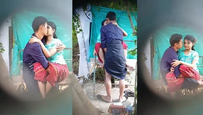 စောက်ဖုတ်နှိုက်ပြီး မတ်တပ်ရပ်ဆွဲ (ချောင်းရိုက်) – Homemade New
