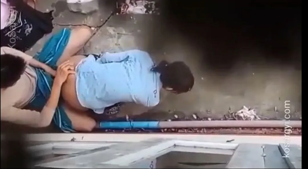 မြန်မာချောင်းရိုက် (၂၄) – Couple Having Doggy Style Fucked – Homemade New
