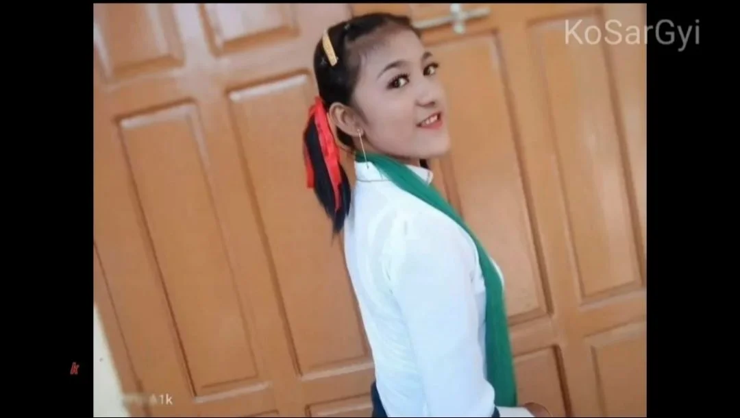 အိမ်သာထဲပွတ်တဲ့ ဆရာမလေး – Teacher Pussy Finger Fuck In The Toilet – မြန်မာအပြာကားသစ်