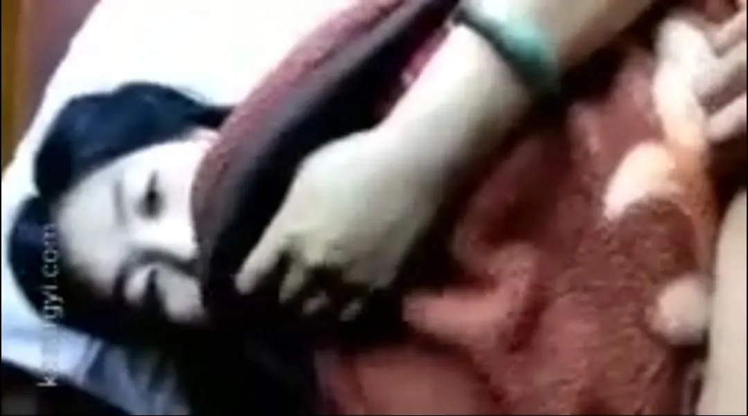 မြန်မာဖောင်းဒိုင်း – Real Couple Homemade Amateur Sex – Myanmar Porn Archive