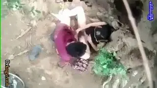 သစ်ပင်အောက်မှာဆွဲပြီး ချောင်းရိုက်ရိုက်ထားတဲ့ကား – မြန်မာအပြာကားသစ်